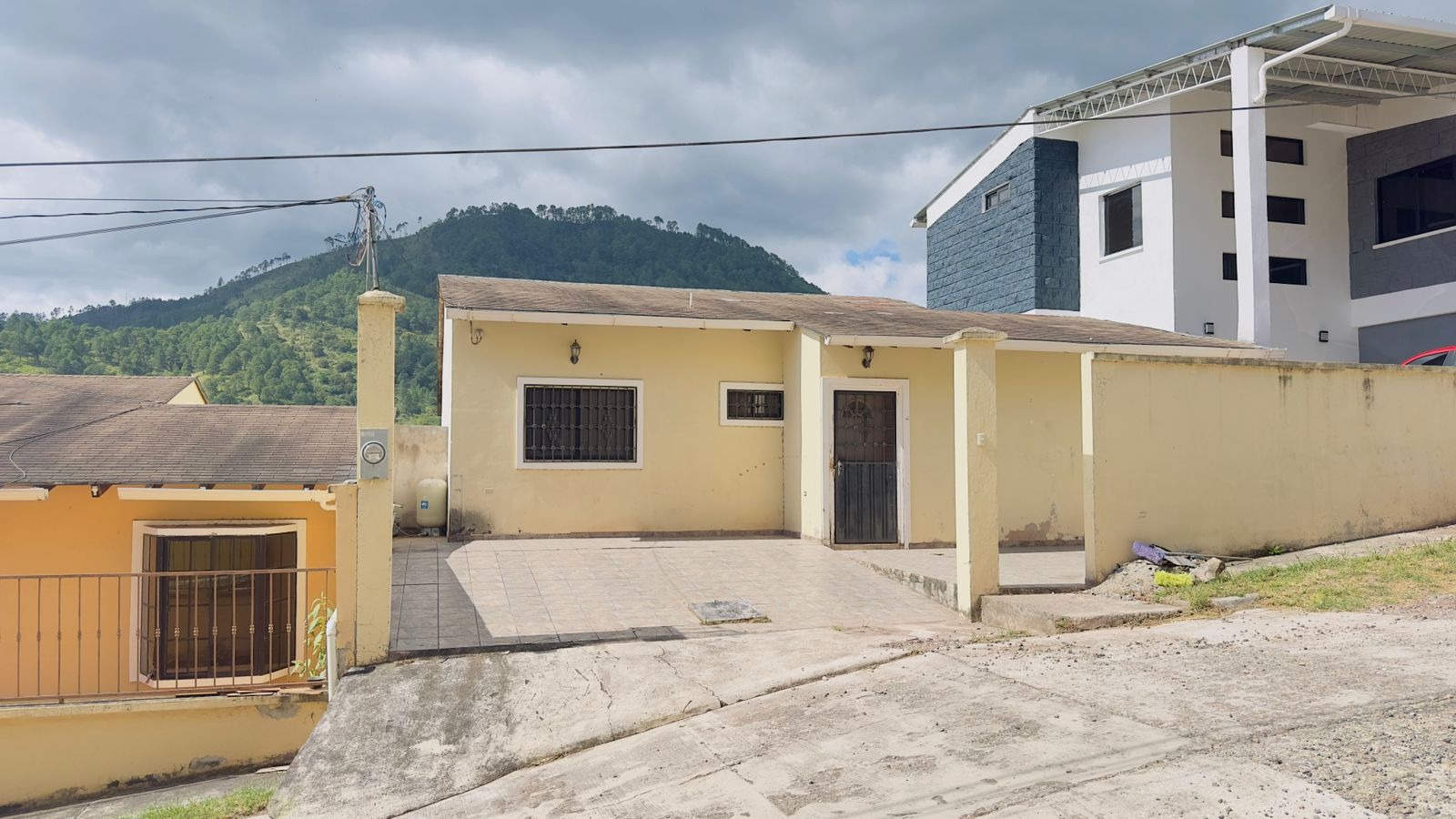 SANTA LUCÍA, FRANCISCO MORAZÁN